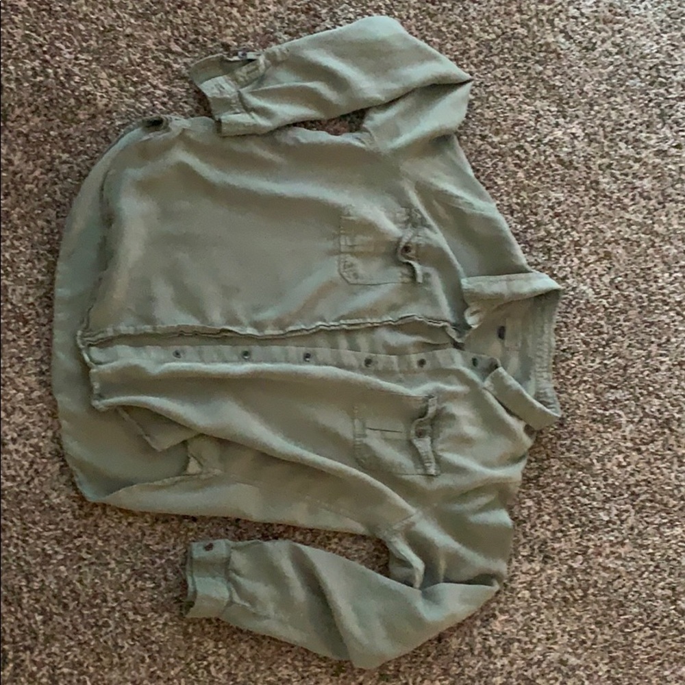 Universal Thead Blouse